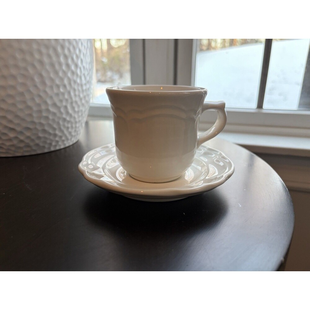 Pfaltzgraff Gazebo White Cup & Saucer Scalloped Edge Discountinued 1991
